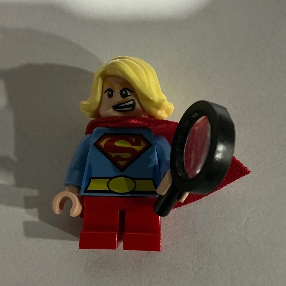LEGO Super Heroes Minifigure Supergirl Short Legs
